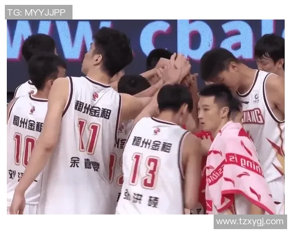 成都羽毛球队在冠军赛积分榜上以58分稳居第一名展现强劲实力 成都羽毛球队在冠军赛积分榜上以58分稳居第一名展现强劲实力